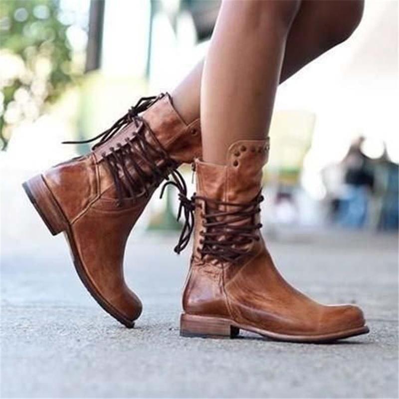 Yvonne | Bottes à lacets mi-mollet avec détails de rivets vintage