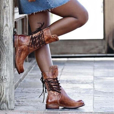 Zéphine | Bottes mi-mollet rétro à lacets avec détails cloutés