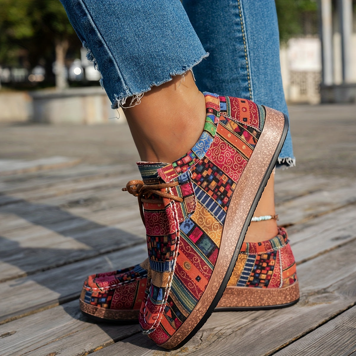 Zoé | Baskets Basses à Lacets avec Motif Ethnique