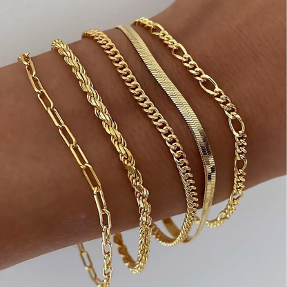 Ensemble de bracelets dorés