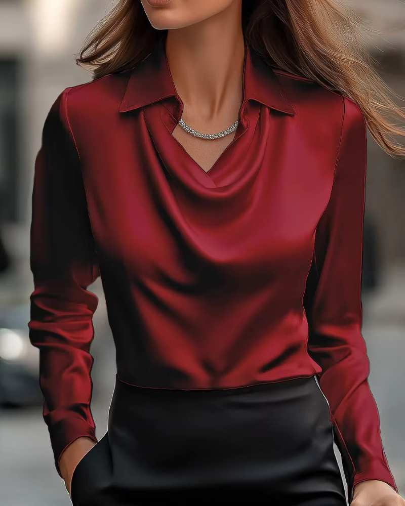 Félicie | Blouse en satin avec encolure drapée