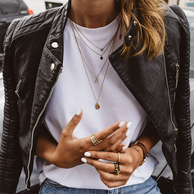 Suzanne | Veste Biker Ajustée avec Détails Matelassés