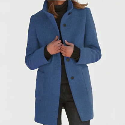 Daphné | Manteau à col haut et à simple boutonnage