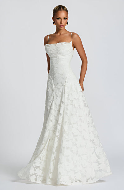Valentine | Robe maxi à corset en dentelle