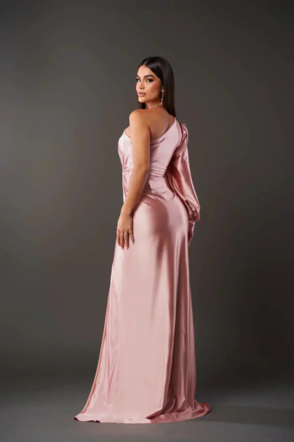 Yvette | La robe fluide qui sublime chaque silhouette