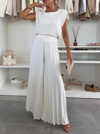 Axelle | Ensemble Minimaliste : Haut Sans Manches et Pantalon Plissé