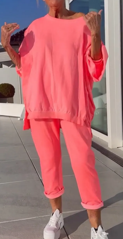 Sabine | Tenue détente avec pull et pantalon raccourci